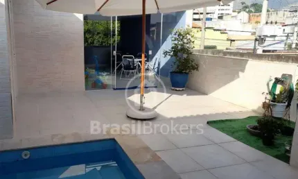 Casa à venda com 179,00m² e 4 quartos em Encantado, Rio de Janeiro - rj