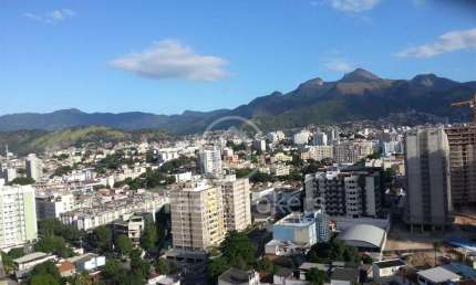 CONDOMINIO DO EDIFICIO VALENCIA E SEVILHA - Cobertura 3 quartos, sendo 1 suíte