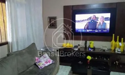 Casa à venda com 305,00m² e 3 quartos em Abolição, Rio de Janeiro - rj