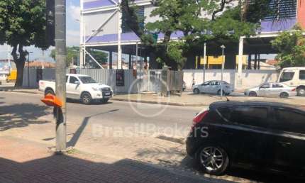 Prédio à venda na Praça das Nações, Bonsucesso, Rio de Janeiro