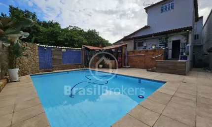 Casa com 4 Quartos à venda, 260m² com infra - Méier-RJ