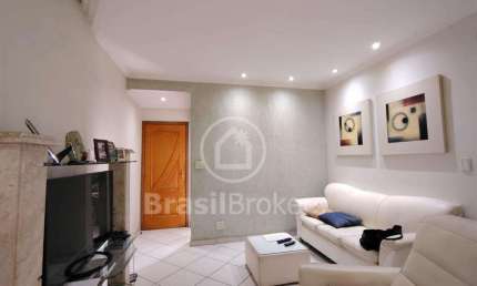 Apartamento Frente Varandão 01 Quarto com Dependência