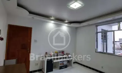 Ótimo apartamento em rua fechada, junto a estação de Ramos