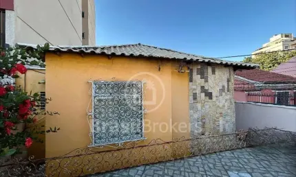 Casa 3 quartos, 1 suíte, varanda, aceitando Financiamento.