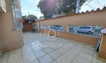 Casa à venda com 360,00m² e 3 quartos em Vila Valqueire, Rio de Janeiro - RJ