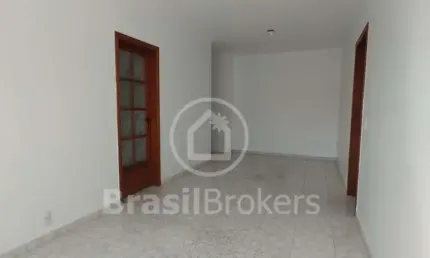 Apartamento vazio e pronto para morar perto do fórum de olaria