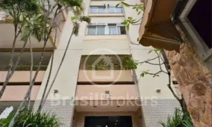 Bosque das hortências! excelente apartamento, 2 quartos, ampla sala, varanda, todo reformado, aceitando financiamento.