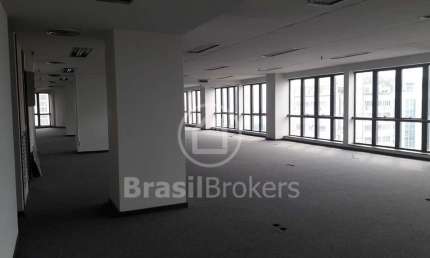 Sala comercial de 583m² com vista livre no Centro da Cidade!!!