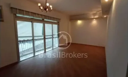 Apartamento à venda com 85 m², 3 quartos e 3 banheiros, sendo 1 suíte, na tijuca