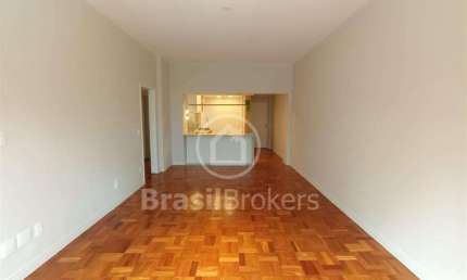 Apto todo reformado, 3 quartos (1 suíte) na Conde de Bonfim, próximo ao metrô.