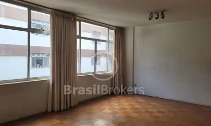 Apartamento de 4 quartos, 1 vaga - Tijuca, Colado no Metrô! - OPORTUNIDADE