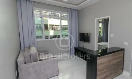 Apartamento à venda no Centro do Rio de Janeiro, com 40,00m², portaria 24 horas e 1 quarto.
