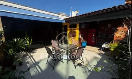 Cobertura Duplex de 151 m², com 3 quartos, 2 salas, terraço, churrasqueira a 5 minutos do metro São Francisco Xavier