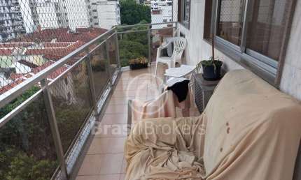 Excelente apartamento com planta diferenciada com 121 metros