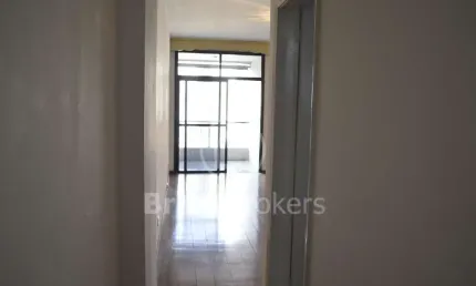 Apartamento à venda, 2 quartos (2 suítes), 1 vaga, varanda e sol matinal, próximo ao metrô uruguai