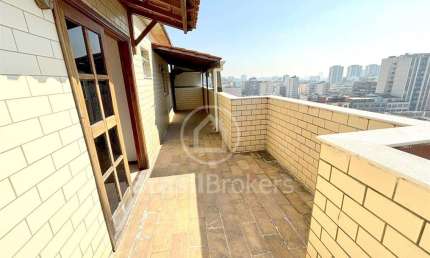 Cobertura dúplex com 132 m², 3 quartos (1 suíte), varanda, área com churrasqueira, 2 vagas a 7 min metrô Afonso Pena