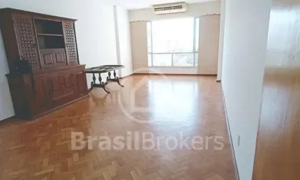 Apartamento com 140 m², 3 quartos (1 suíte), dependência completa, vaga de garagem Box, Vista Livre a 7 min do metro Estação São Francisco Xavier.