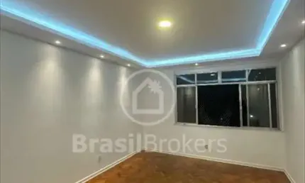 Apartamento à venda com 70 m² e 2 quartos (1 suítes) e 1 escritório com banheiro.