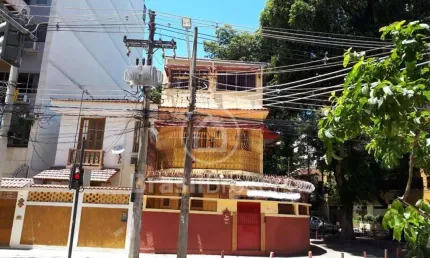 Prédio Inteiro utilizado como creche à venda com 180,00m² e 6 salas em Tijuca, Rio de Janeiro - rj