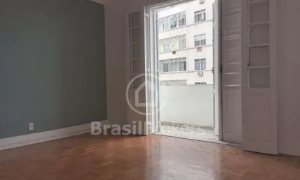 Vendo apartamento de quartos coladinho a praça afonso pena