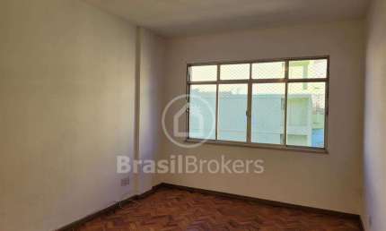Tijuca: Apartamento moderno e aconchegante com 2 quartos, 1 vaga e documentação impecável!