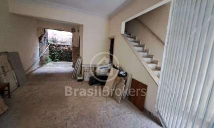 Tijuca! Oportunidade única! Casa de vila, dois quartos com vaga.