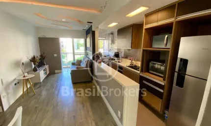 Excelente Apartamento com 77,00 m² e Varanda no Maracanã
