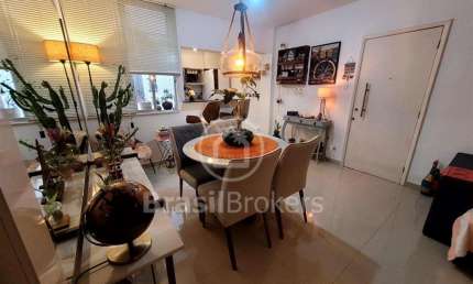 Lindo apartamento 1 Quarto na Rua Maxwell, ampla sala, área de serviço. Aceitando Financiamento