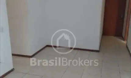 Apartamento de 2 quartos com 58 m², vaga de garagem na escritura.