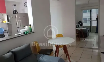 Apartamento de 2 quartos  com 45m²  sacada e vaga no Rio Comprido!