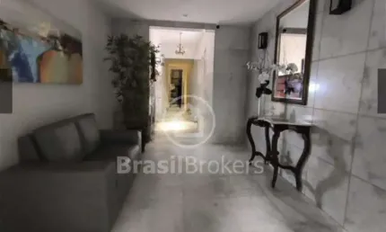 Tijuca - rua aguiar - apartamento sala dois ambientes, 3 quartos, 1 vaga.