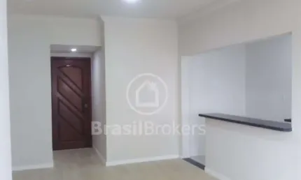 APARTAMENTO reformado quartos 2 minutos da zona sul.