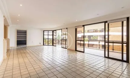 Exclusividade e sofisticação com 251 m² no Condomínio Parque Monjope na Lagoa
