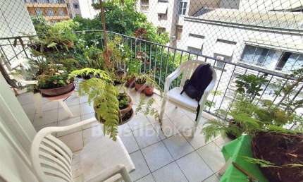 Apartamento à venda com 73 m² e 2 quartos, varanda e vaga em Botafogo, Rio de Janeiro - RJ