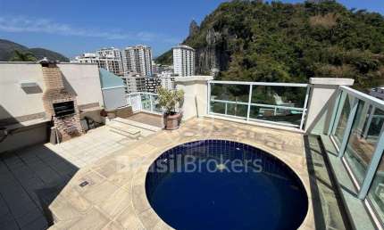 Vendo cobertura de 4 quartos  e 3 vagas com infraestrutura de clube, na Rua Assunção próximo ao metrô, Hospital Samaritano e Botafogo Praia Shopping.