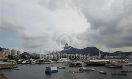 Casa à venda com 800,00m² e 5 quartos em Urca, Rio de Janeiro - rj
