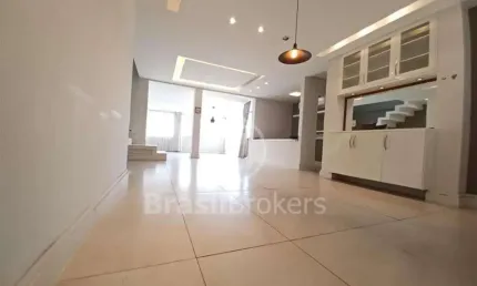 Cobertura à venda com 250,00m² e 3 quartos em Copacabana, Rio de Janeiro - rj