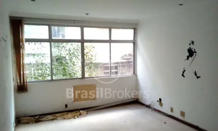 Bairro da Urca sala 3 quartos com vaga imóvel silencioso
