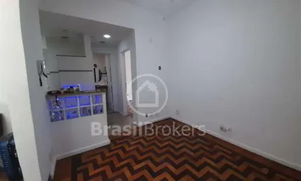 Apartamento à venda com 82,00m² e 1 quarto em Copacabana, Rio de Janeiro - RJ