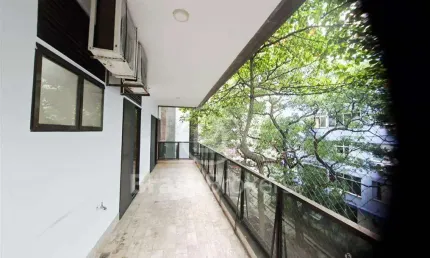 Apartamento de 133 m², 3 quartos 1 suíte e 2 vagas de garagem em copacabana