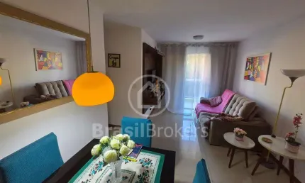 Excelente apartamento todo reformado 03 quartos em localização privilegiada.