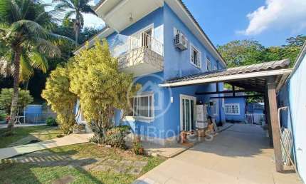 Casa Duplex em condomínio - 5 quartos ( 2 suítes ) 323 m² - Freguesia-JPA