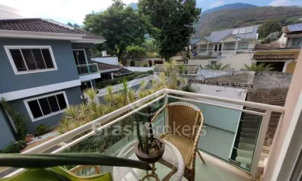 Casa de condomínio com 4 quartos e 157 m² na rua Ituverava