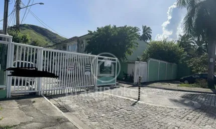 Casa de Condomínio à venda com 107,00m² e 3 quartos em Taquara, Rio de Janeiro - rj
