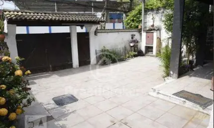 Casa Duplex 4 quartos sendi 1 ste, quintal com piscina