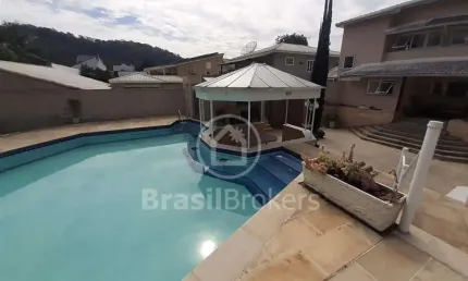 Casa de Condomínio à venda com 800,00m² e 5 quartos em Taquara, Rio de Janeiro - rj