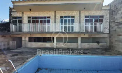 Casa de Condomínio à venda com 316,00m² e 3 quartos em Pechincha, Rio de Janeiro - rj
