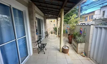 Casa de Condomínio à venda com 228,00m² e 5 quartos em Freguesia (Jacarepaguá), Rio de Janeiro - rj