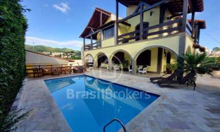 Casa à venda com 351,00m² e 4 quartos em Pechincha, Rio de Janeiro - rj