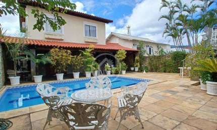 Casa de Condomínio à venda com 360,00m² e 4 quartos em Anil, Rio de Janeiro - rj